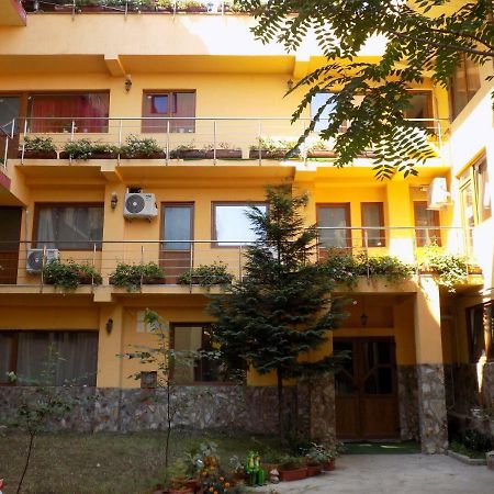 Casa Tiky Hotel Timisoara Ngoại thất bức ảnh