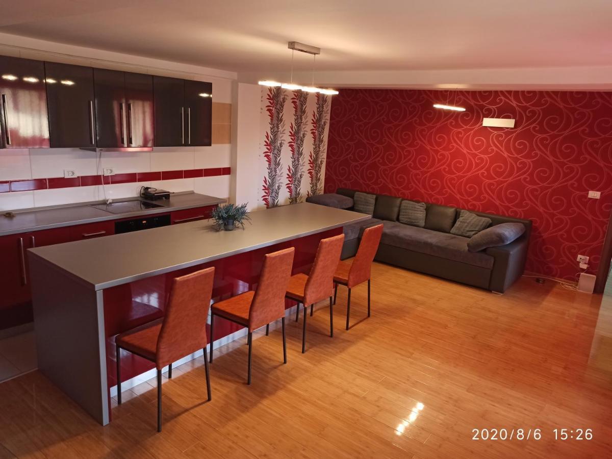 Casa Tiky Hotel Timisoara Ngoại thất bức ảnh