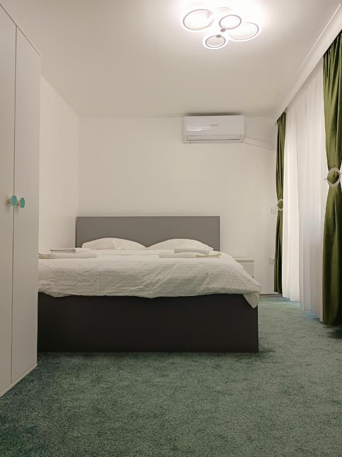 Casa Tiky Hotel Timisoara Ngoại thất bức ảnh