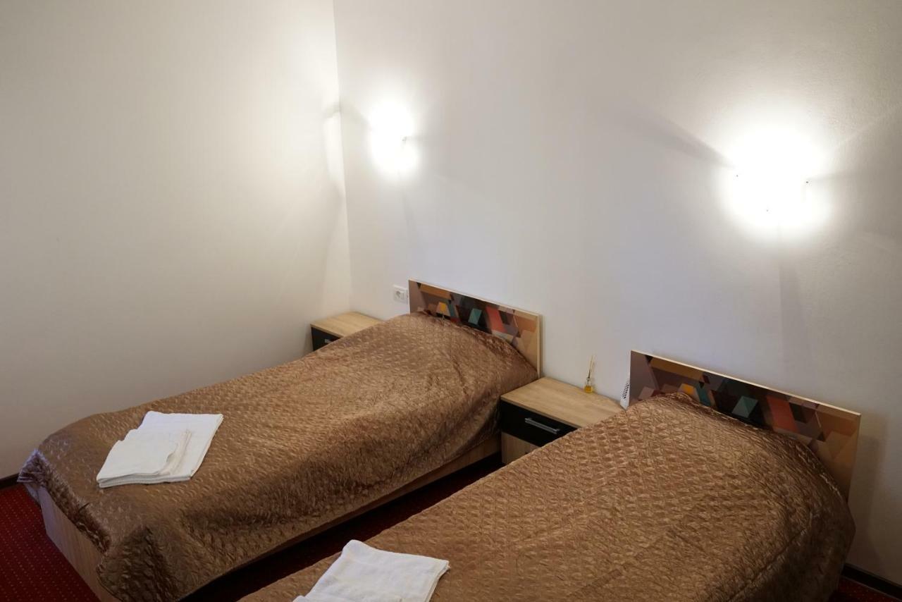 Casa Tiky Hotel Timisoara Ngoại thất bức ảnh