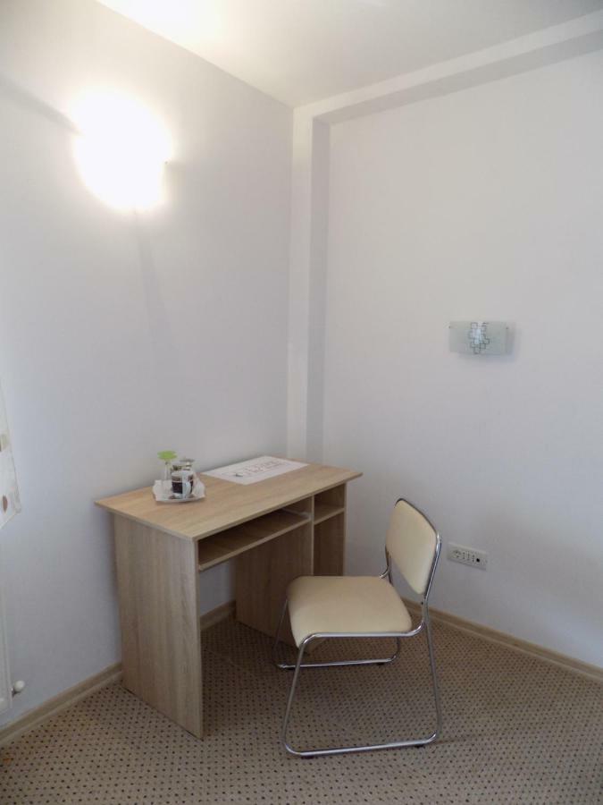 Casa Tiky Hotel Timisoara Ngoại thất bức ảnh