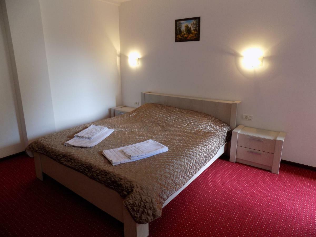 Casa Tiky Hotel Timisoara Ngoại thất bức ảnh